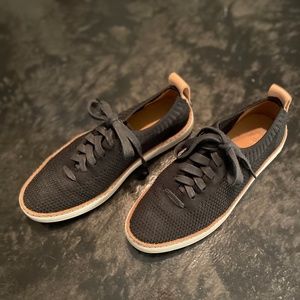 Ugg Athletic Shoe - Ladies